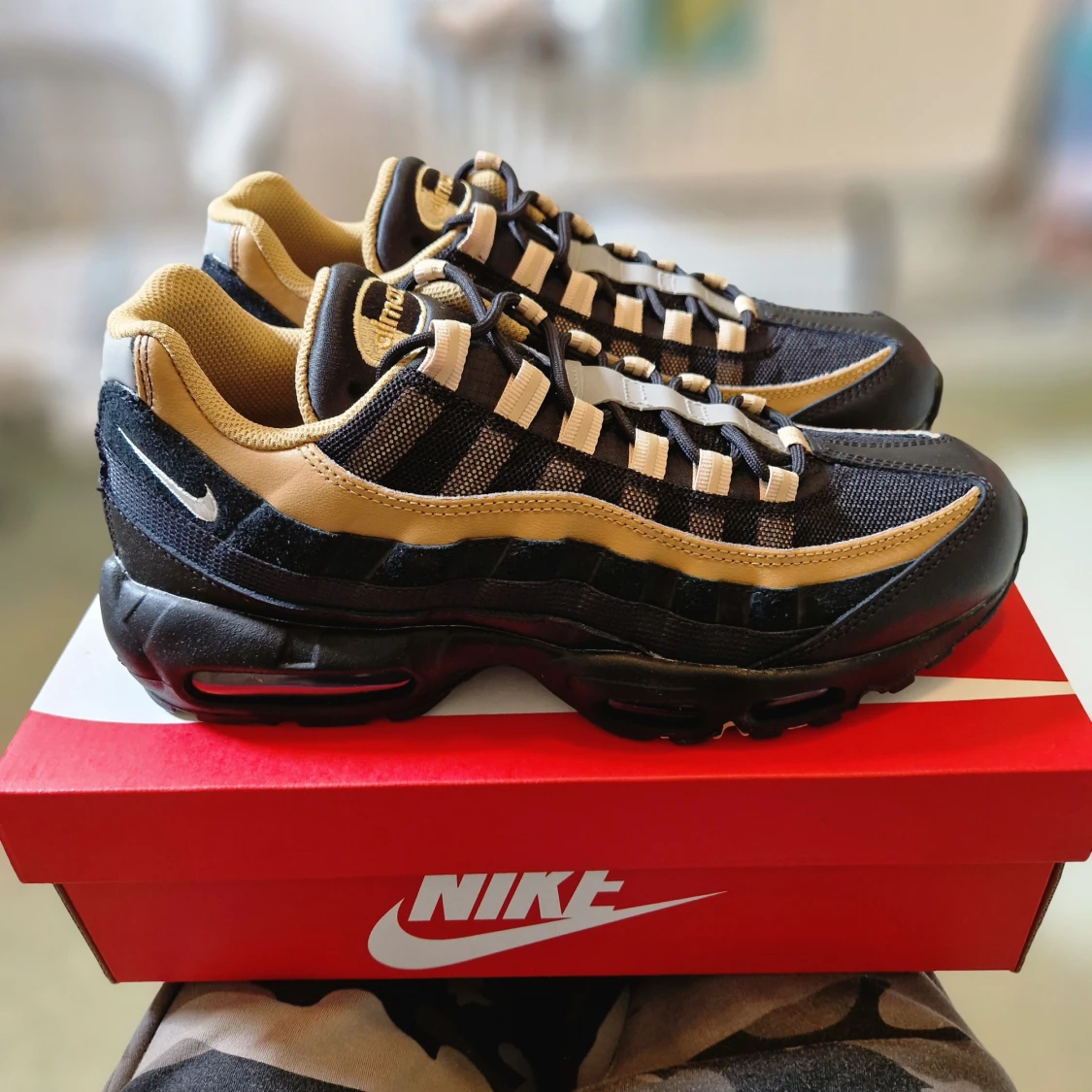 Oanvända Nike Air Max 95 EU45 - 4