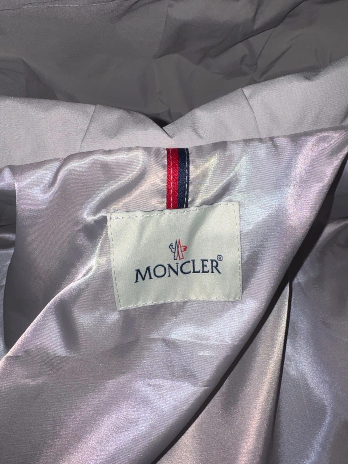 Grå vindjacka från Moncler - 1