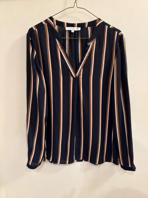 Randig blus - Randig blus