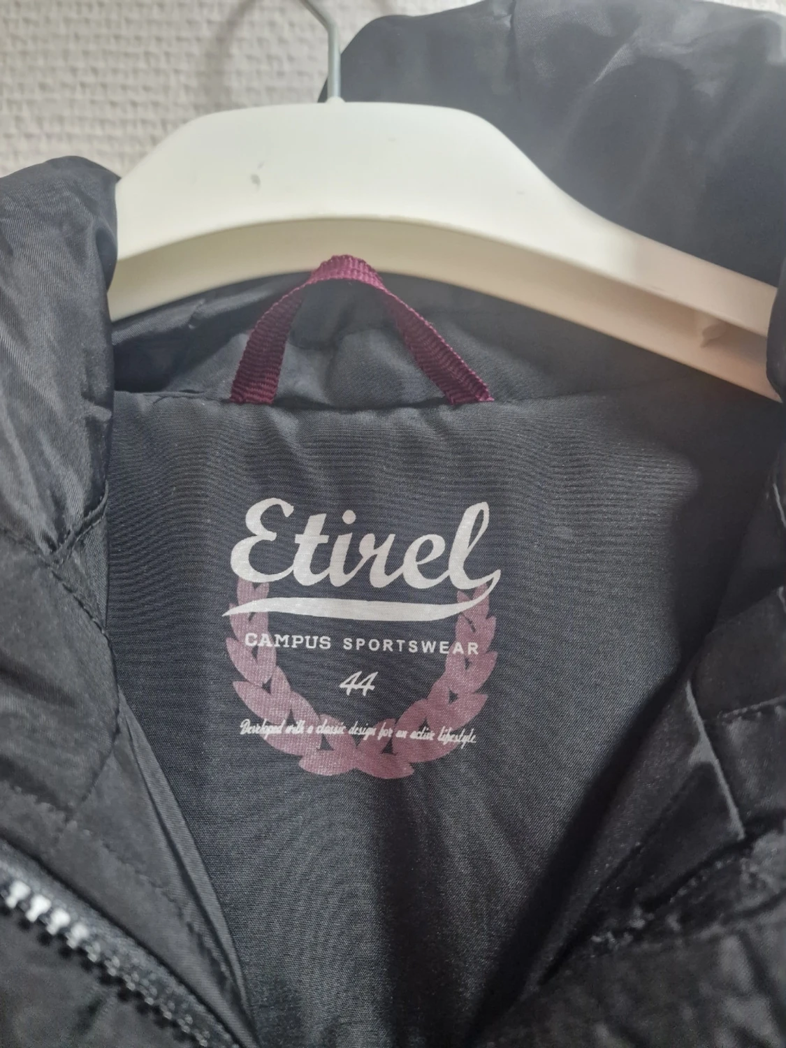 Svart pufferjacka från Etirel - 1