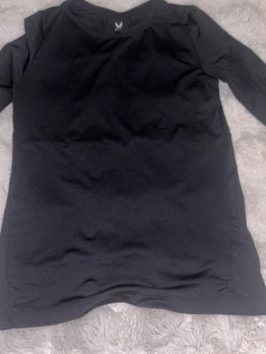 Träningströja  ifrån soc - Helt ny träningströja ifrån soc aldrig använd 🥰