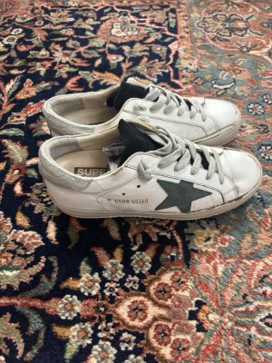 Golden goose superstars - Mycket fint skick. 