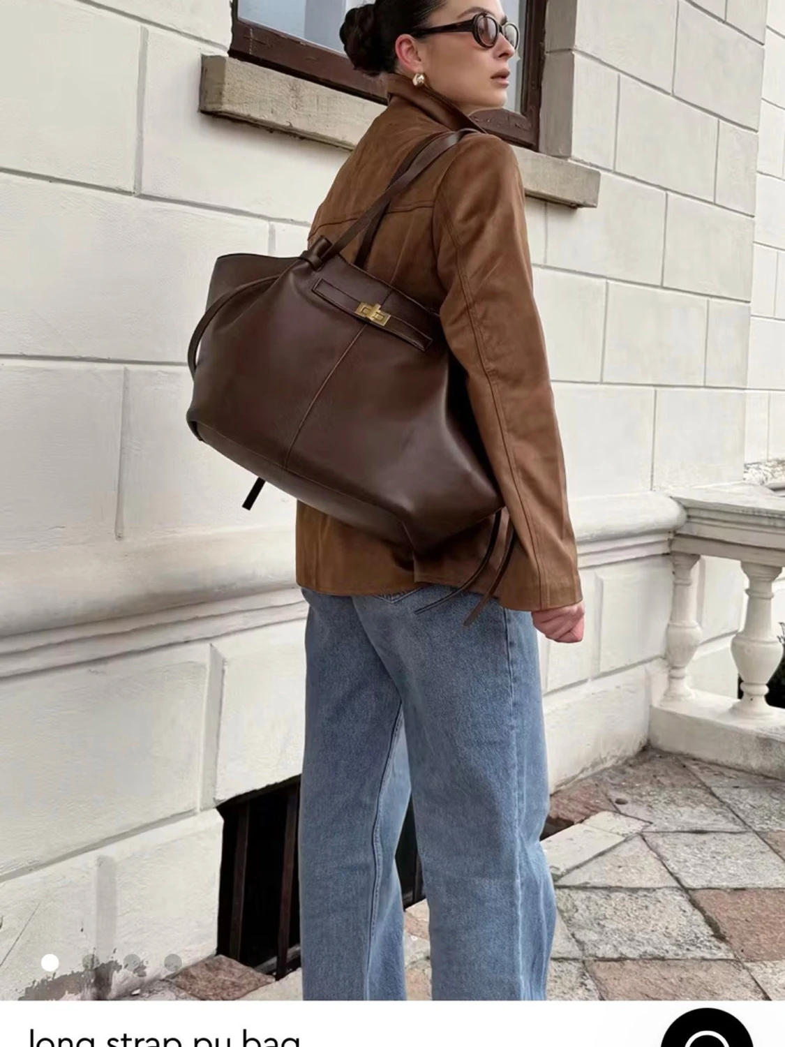 Stor axelväska i skinnimitation - 1