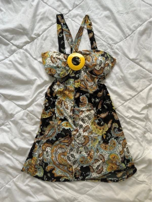 Vintage klänning  - Supersöt klänning i st M