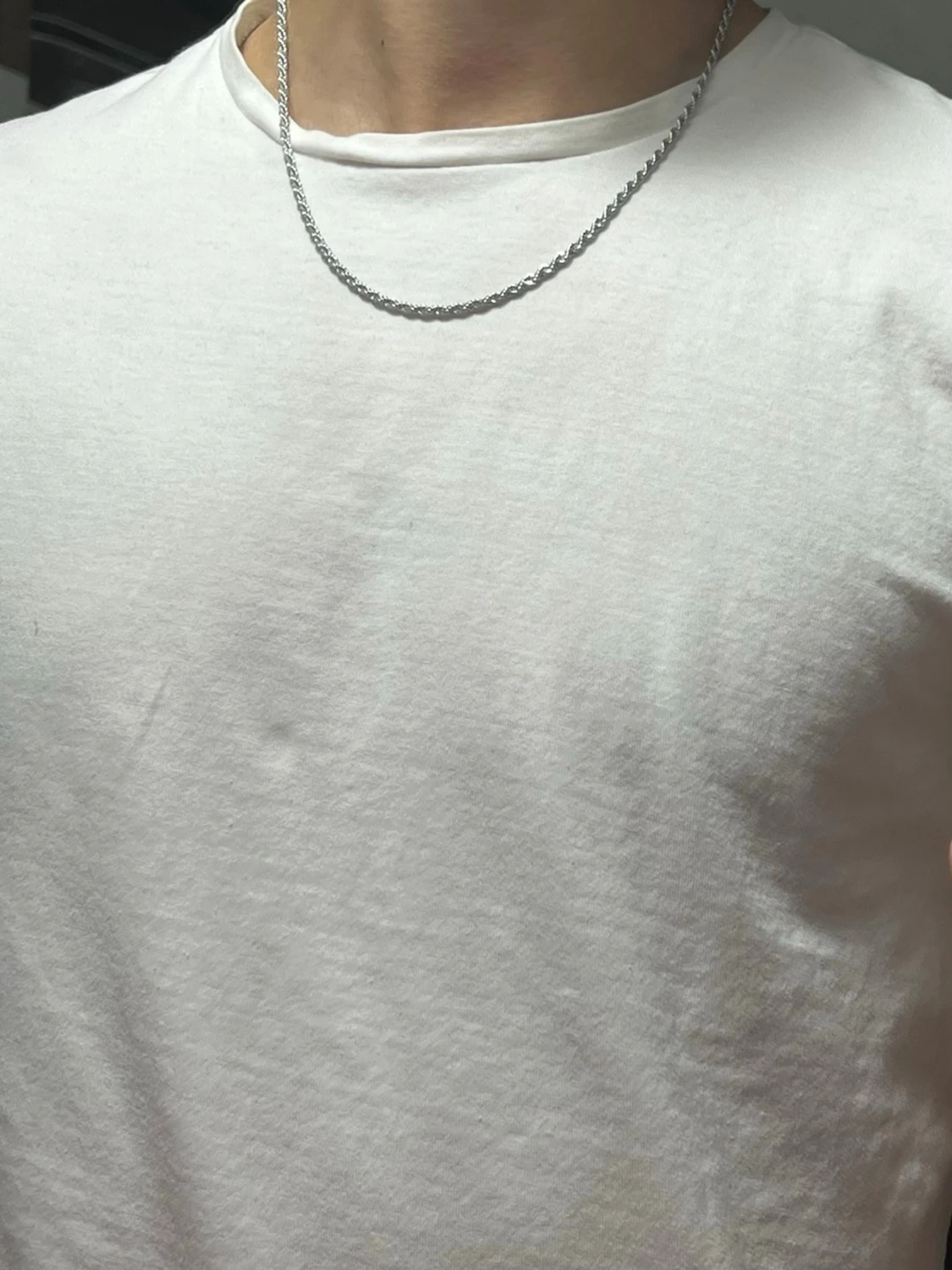 Stilig silver färgad halsband 50cm