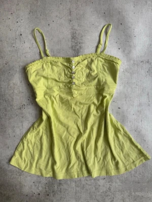 Vintage topp  - Supersöt topp i st M