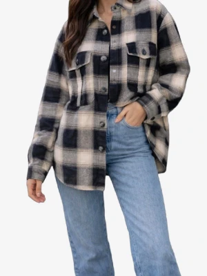 Classic Checkered Blazer | H&M | Size XS | Lightly Worn - 🌟 Lightly used – only worn a few times – Still looks and feels like new, well cared for. 🧥 Timeless checkered pattern – Versatile and stylish, perfect for both smart and casual outfits. ✨ From H&M – great quality and fit – True to size XS with a tailored, flattering silhouette. 👗 Easy to style – Dress it up with trousers or a skirt, or wear it over a dress for a polished look. ⚡ Open to offers – Quick sale welcome, ready to ship fast!