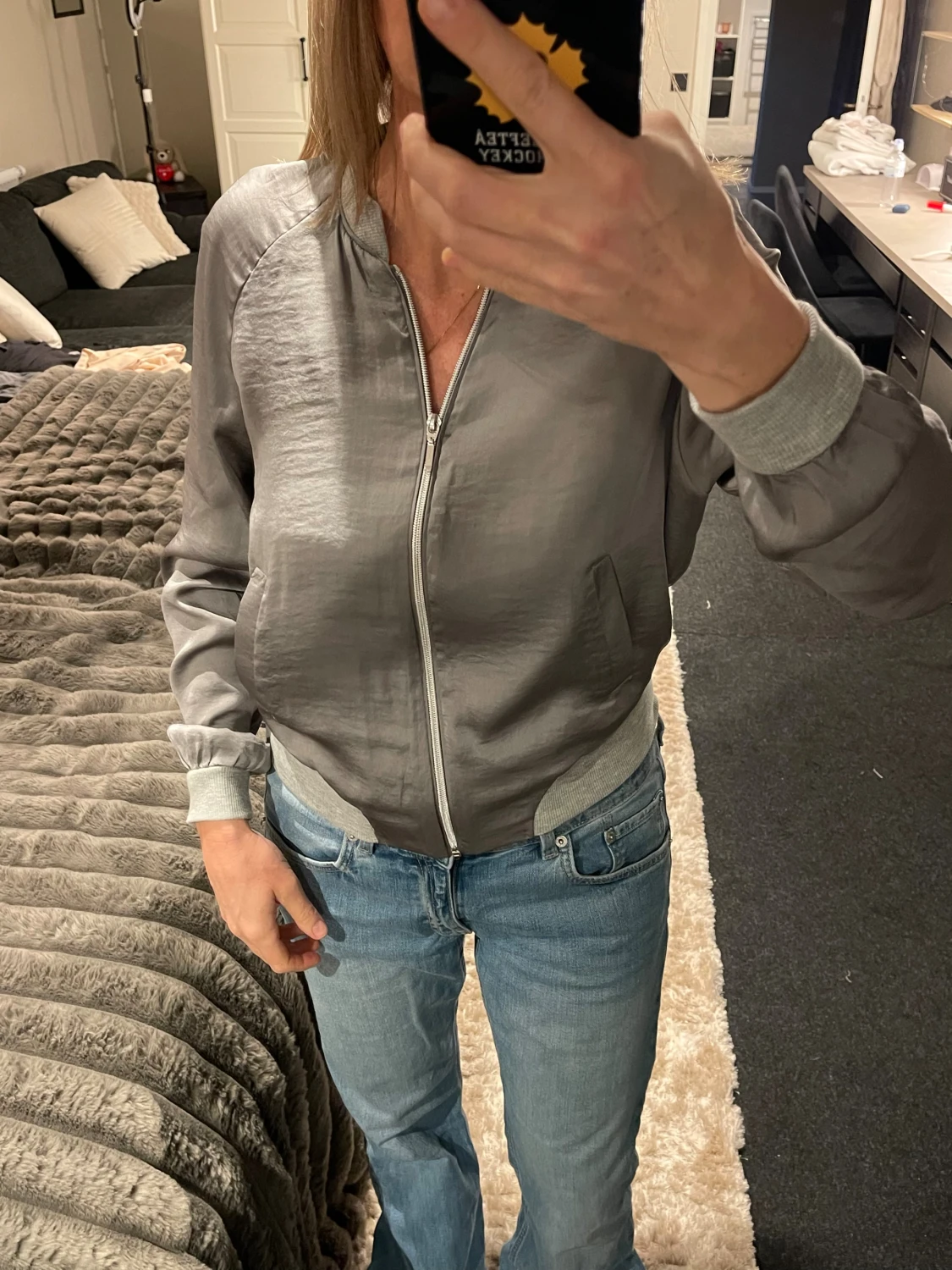 Grå bomberjacka från Vero Moda