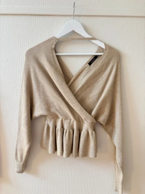 Stickad tröja - Stickad tröja från booho i stl S