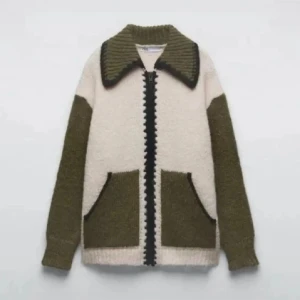 Zara kofta   - Säljer min jättesnygga och eftertraktade Zara kofta just eftersom den inte kommer till användning🩷🩷