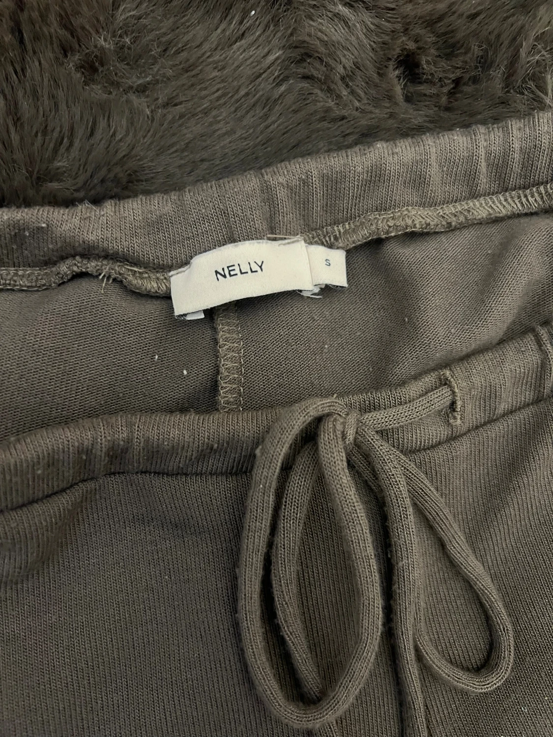 Bruna byxor från Nelly  - 2