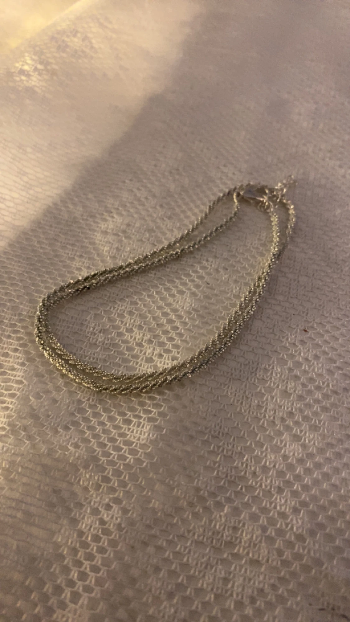 Tunn silverfärgad kedja - 2