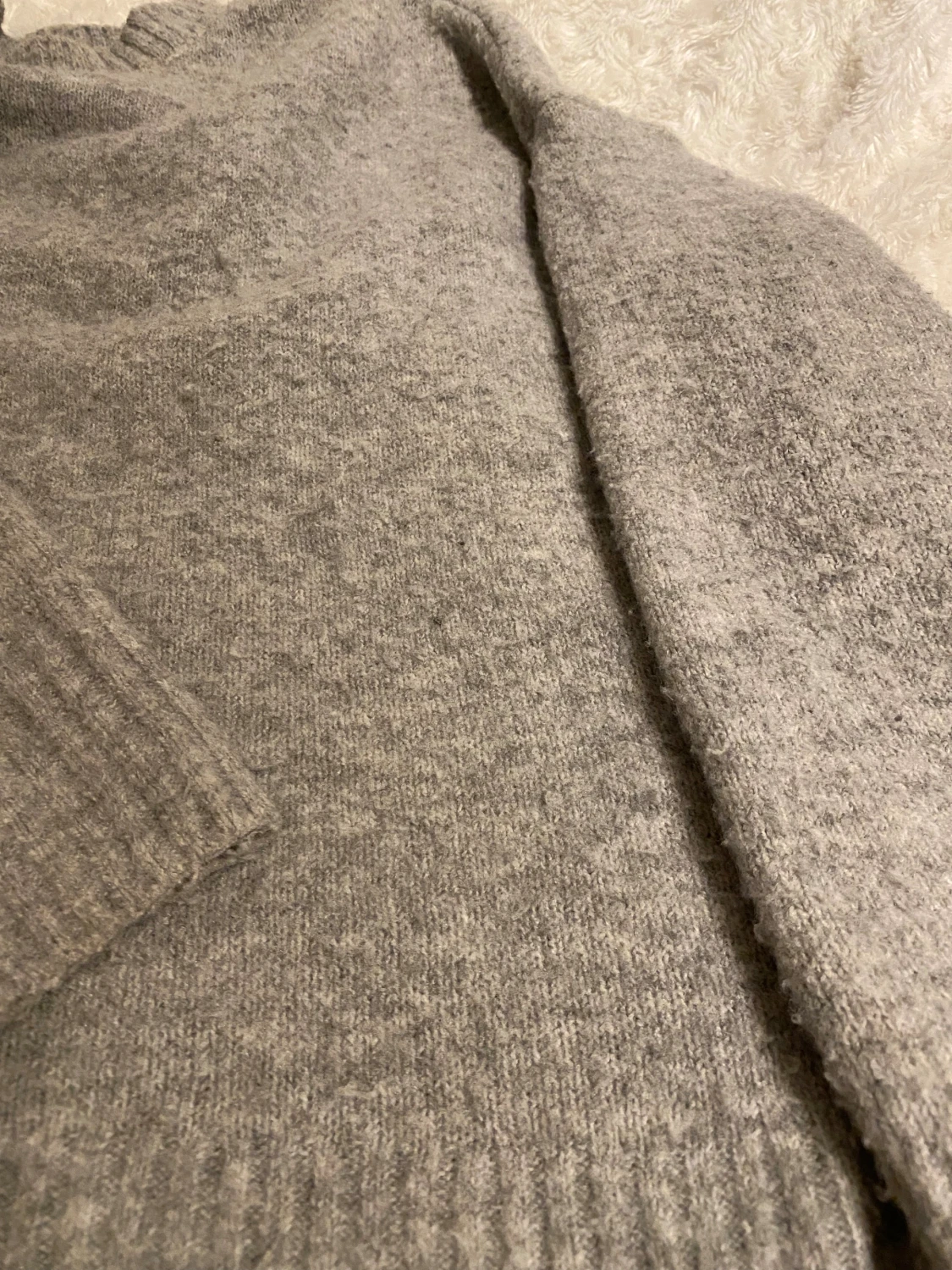 Stickad tröja - 1