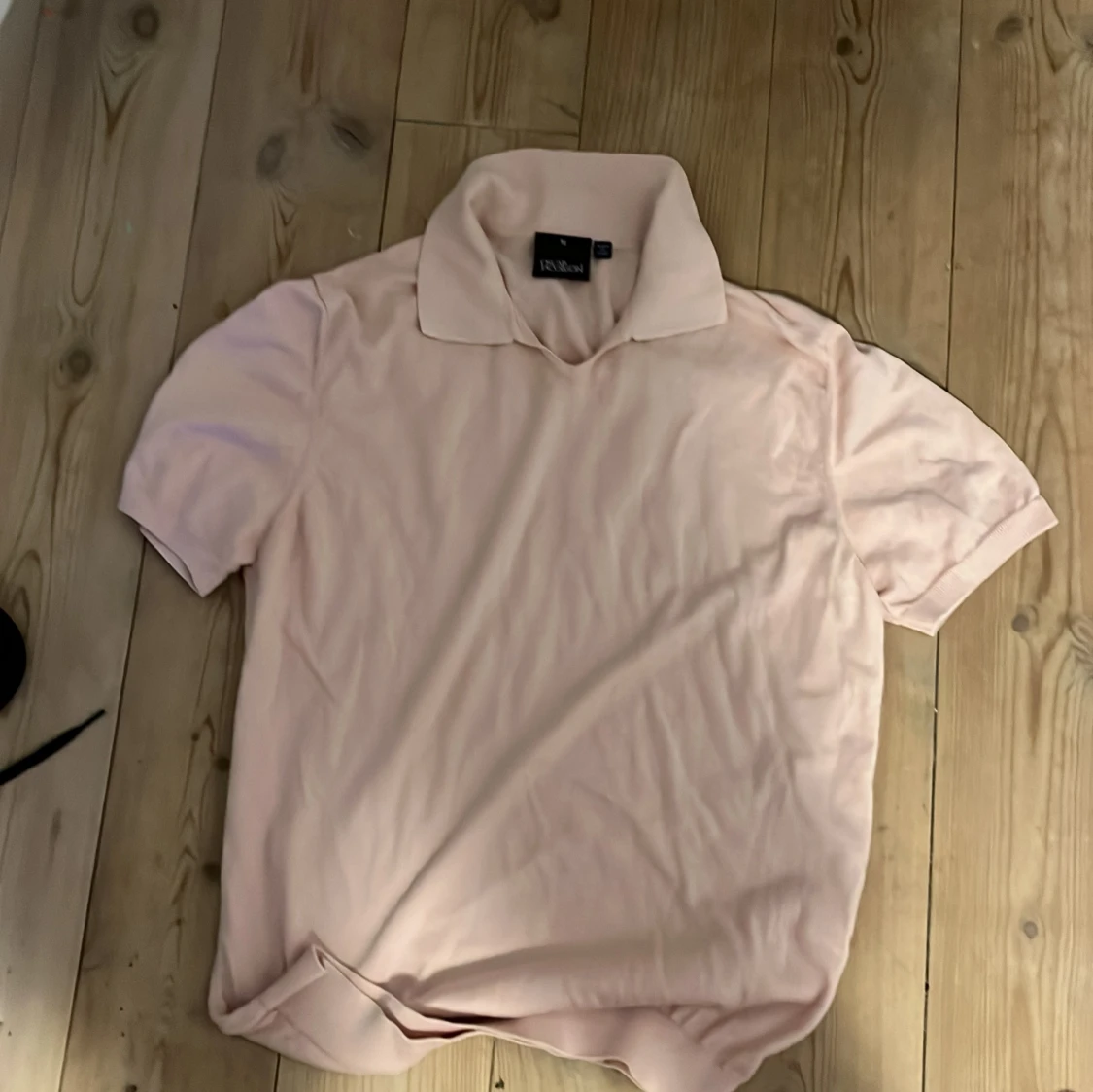 Ljusrosa pikétröja Oscar Jacobson