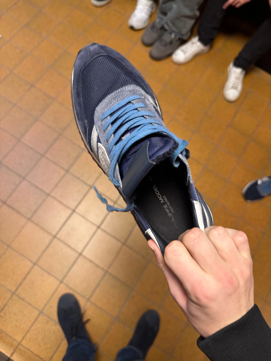 Blå sneakers från Philippe Model - 1