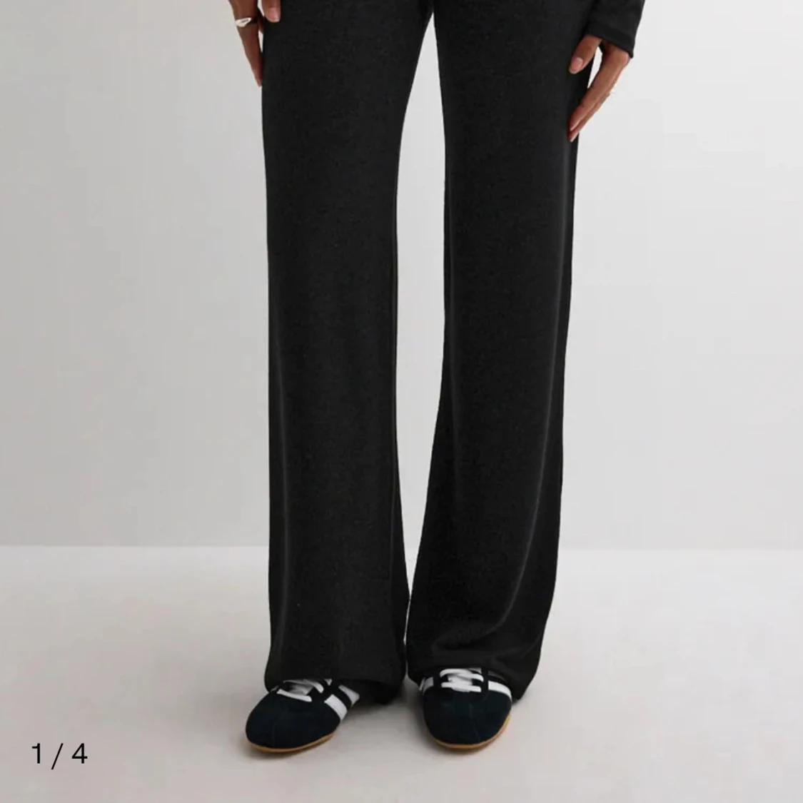 Svarta mjukisbyxor från Nelly