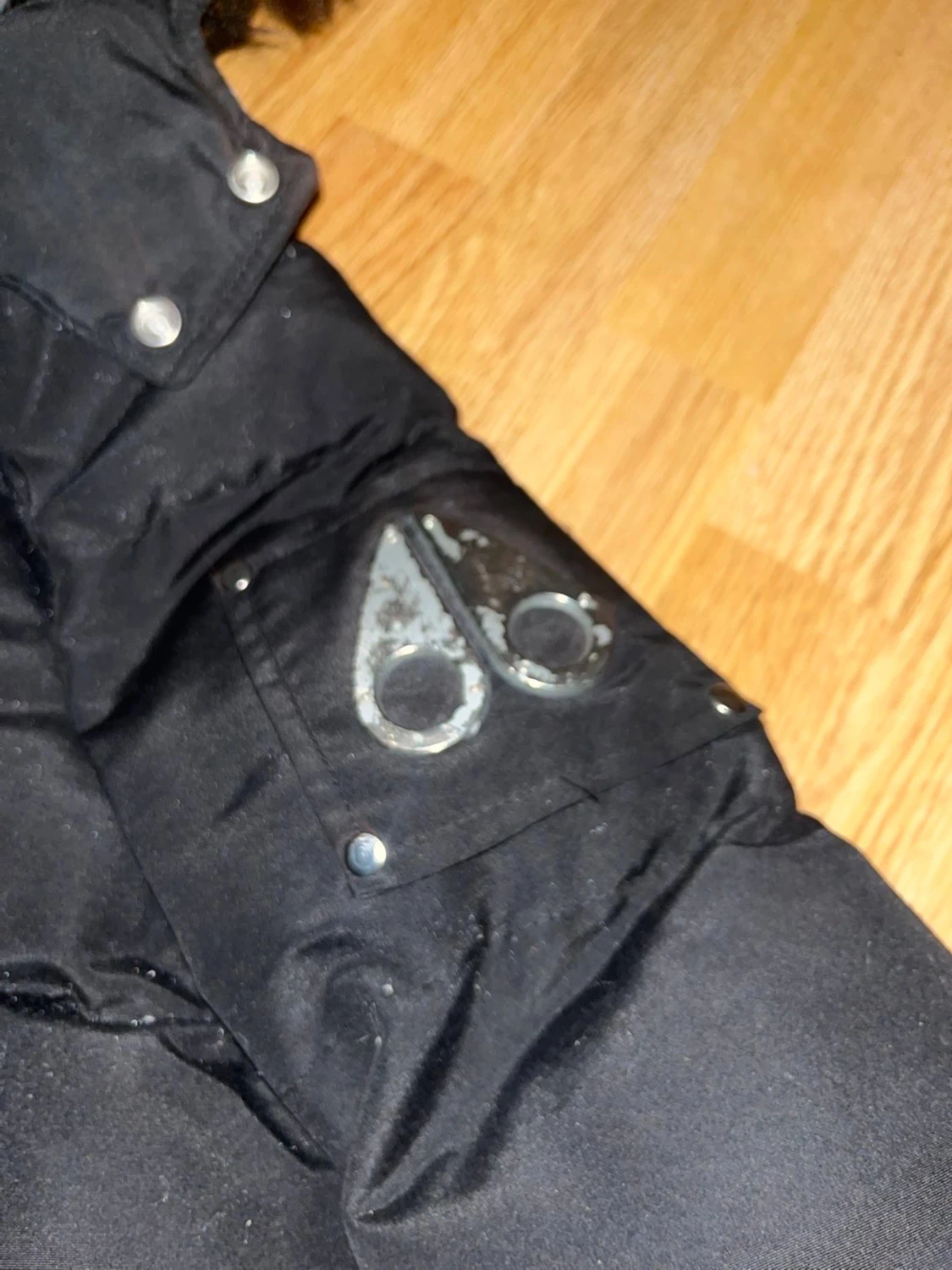 Svart dunjacka från Moose Knuckles - 1