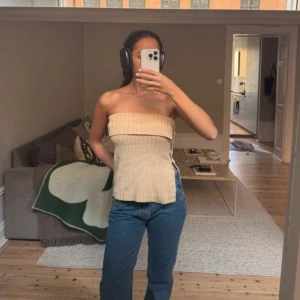 other stories topp - såå fin topp från & other stories🥺🥺🫶🏼helt slutsåld 