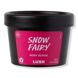 Snow fairy body scrub  - Säljer denna fantastiskt doftande skrubb, säljer eftersom att jag råkade köpa fel och tog inte kvittot❤️köptes för 190kr, är i nyskick och har ENDAST öppnats för o dofta på!