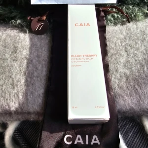 Caia clean therapy Cleansing balm - Clean Therapy Cleansing Balm Rengöringsbalm som tar bort smink och orenheter. 100 ml.  Ord. pris: 295 kr
