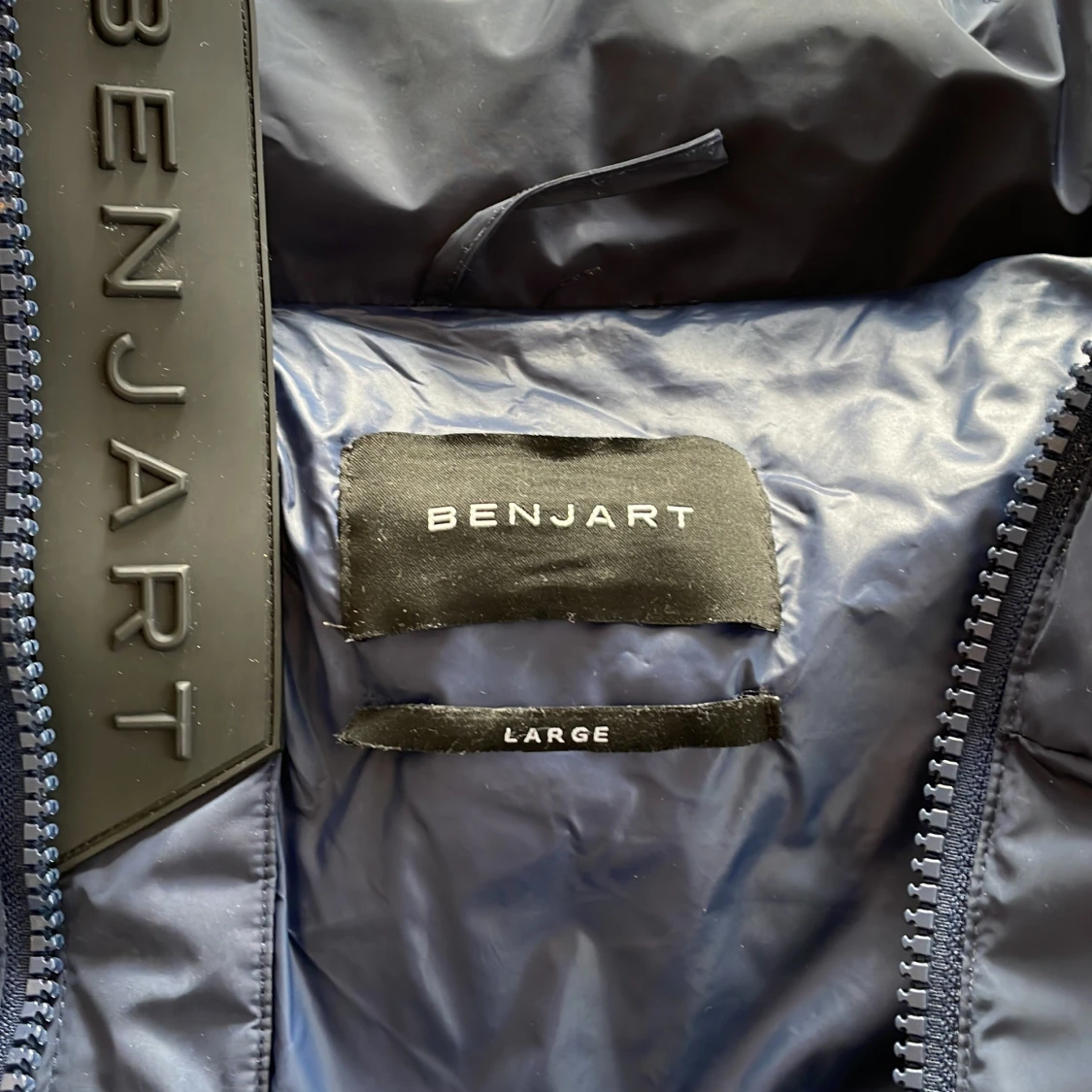 Mörkblå pufferjacka från Benjart - 2