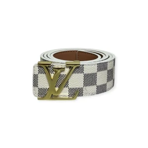 Lv Bälte - Helt nytt aldrig använt. Storlek 110cm. Kan frakta eller mötas i Haninge. Skriv gärna vid fler frågor, postar alltid inom 24h. (Alla bilder är tagna av mig)