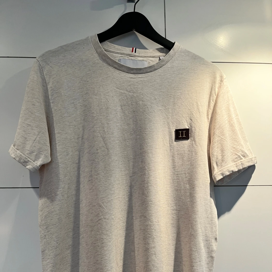 Beige t-shirt från Les Deux