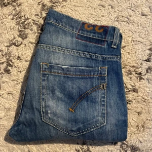 Dondup jeans - Skick 9/10 | Nypris: +4000kr, säljer endast för 799kr! | Hör av dig vid frågor!