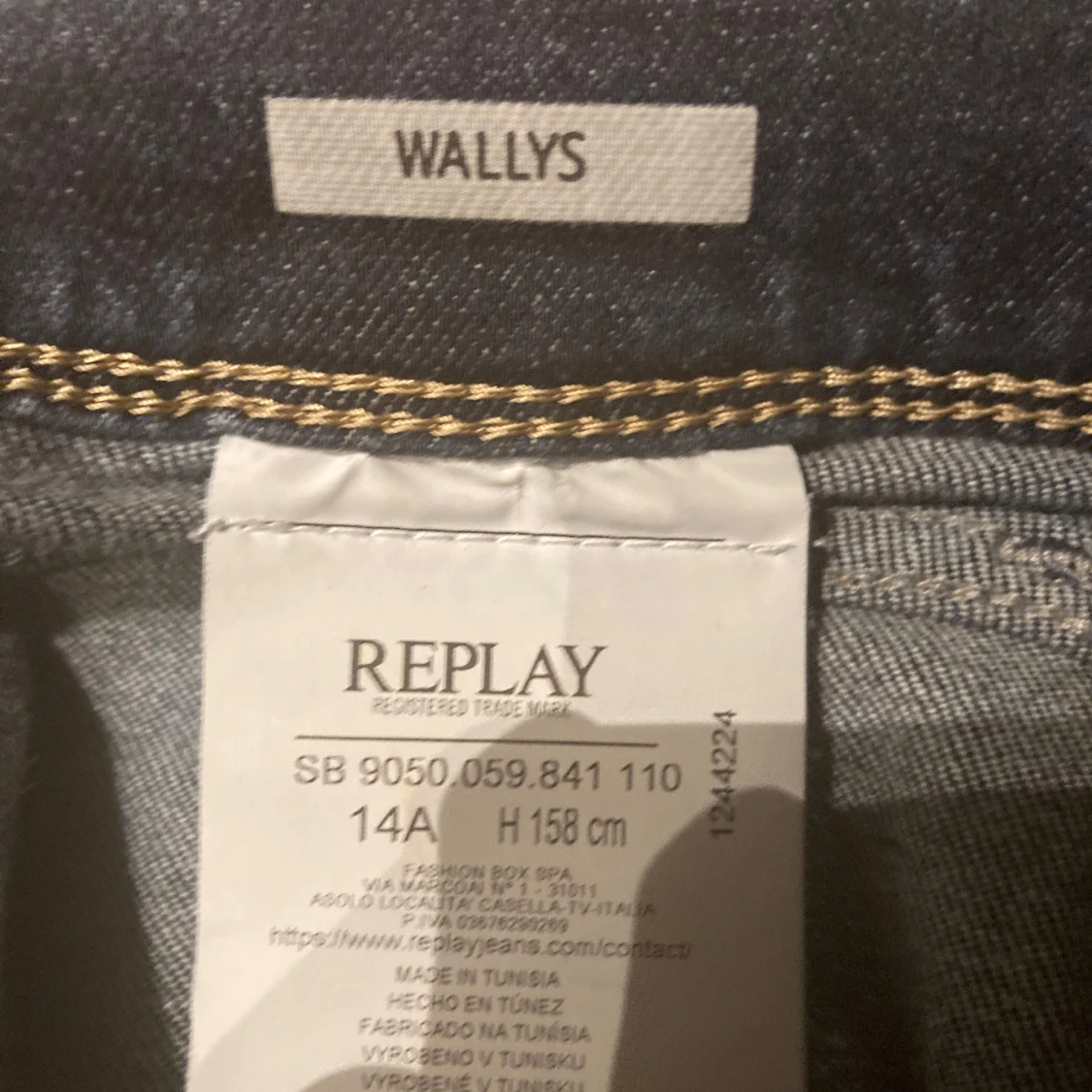 Mörkblå jeans från Replay Wallys - 1