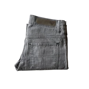 Tiger of sweden jeans - 📊 Färg: Grå/Ljus grå  📏 Storlek: 31/34  ♻️ Mycket bra skick lite använd!  🧵 Model: Iggy  ⁉️ Frågor: Kontakta!👖