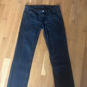 Weekday jeans - Jeans från weekday, modell arrow