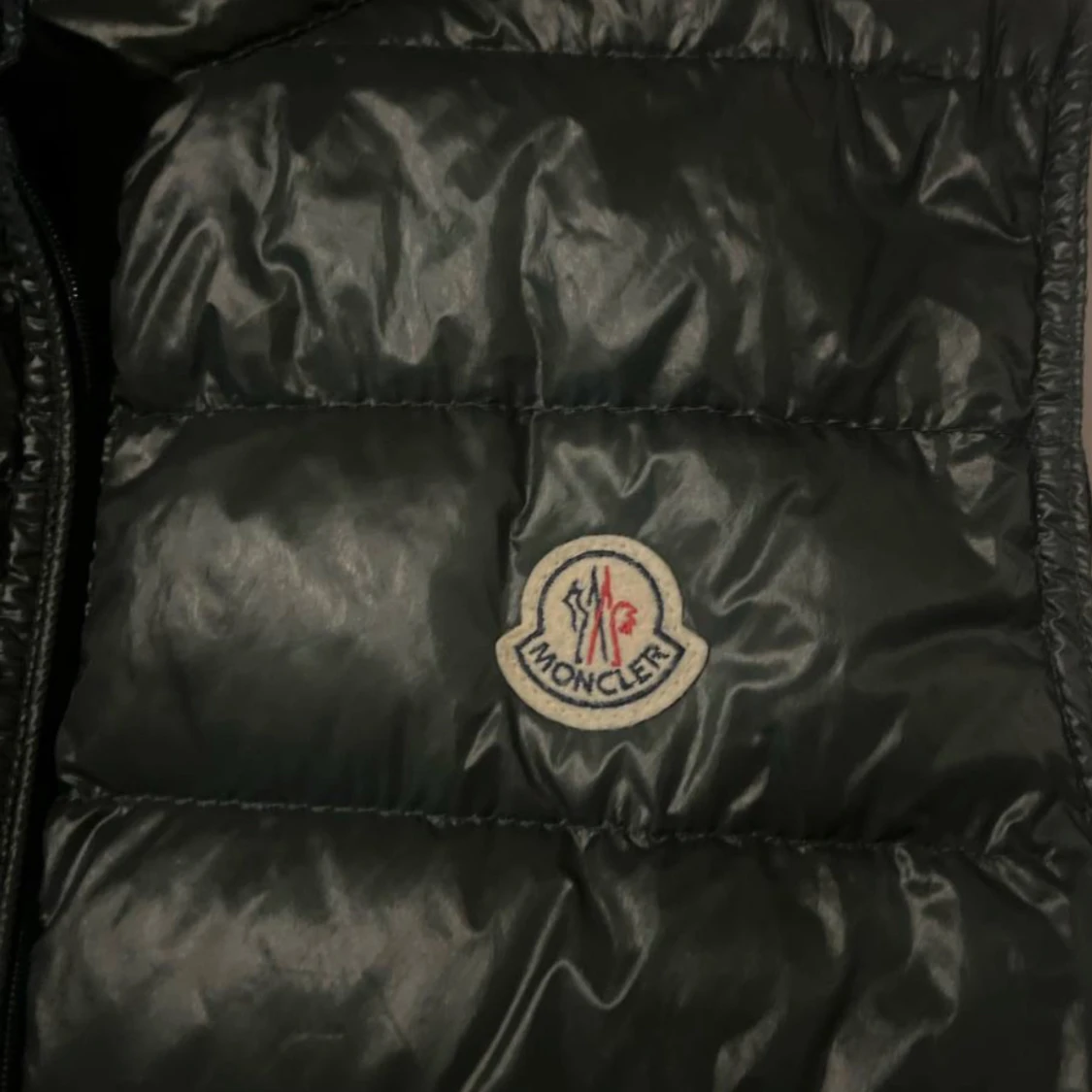 Svart dunväst från Moncler - 1