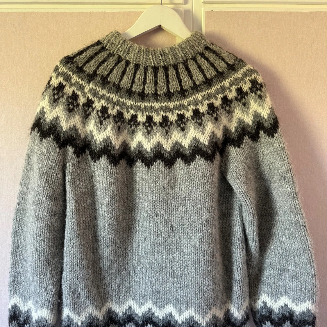 Álafoss isländsk stickad tröja i 100% isländsk ull 