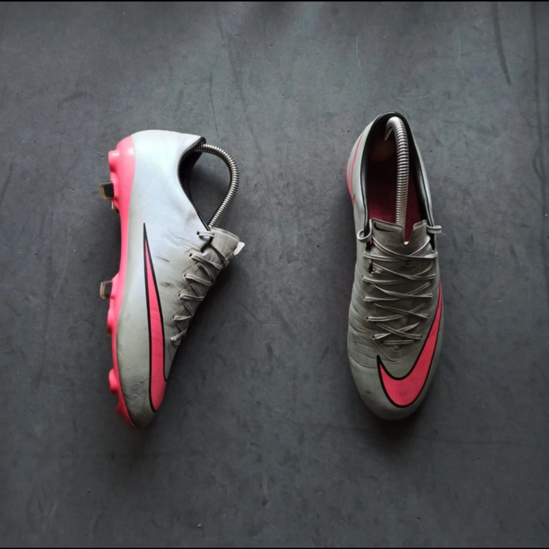 Nike fotbollsskor grå och rosa - 2