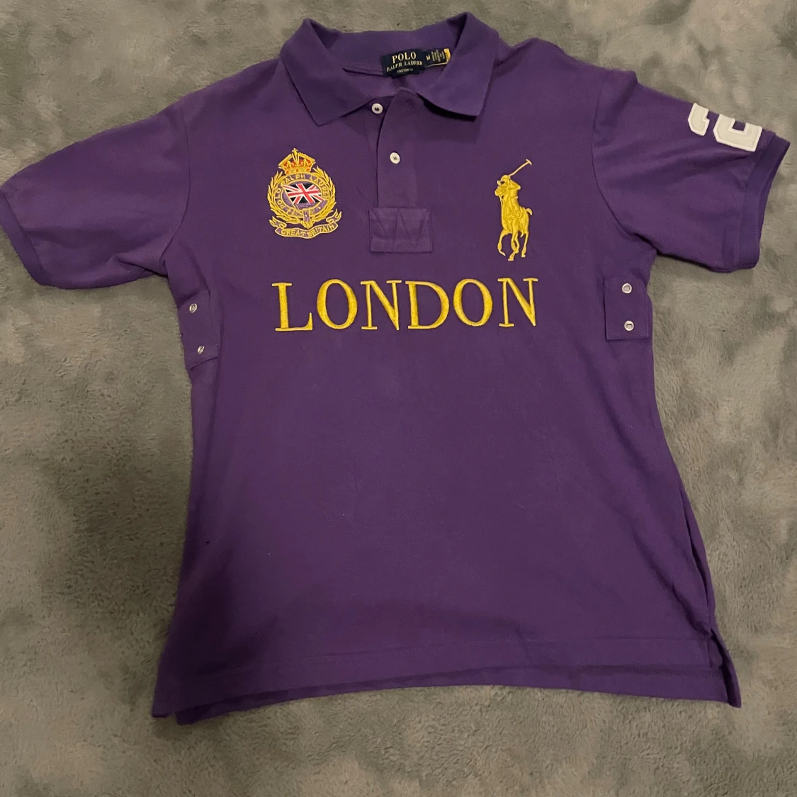 Lila Polo Ralph Lauren t-shirt London