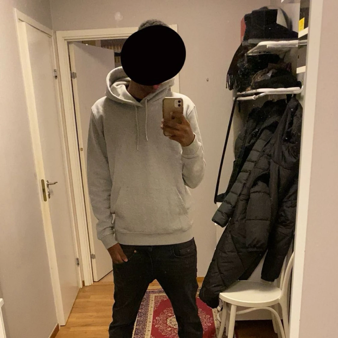 Grå hoodie med tryck 'Mon Amour' - 1