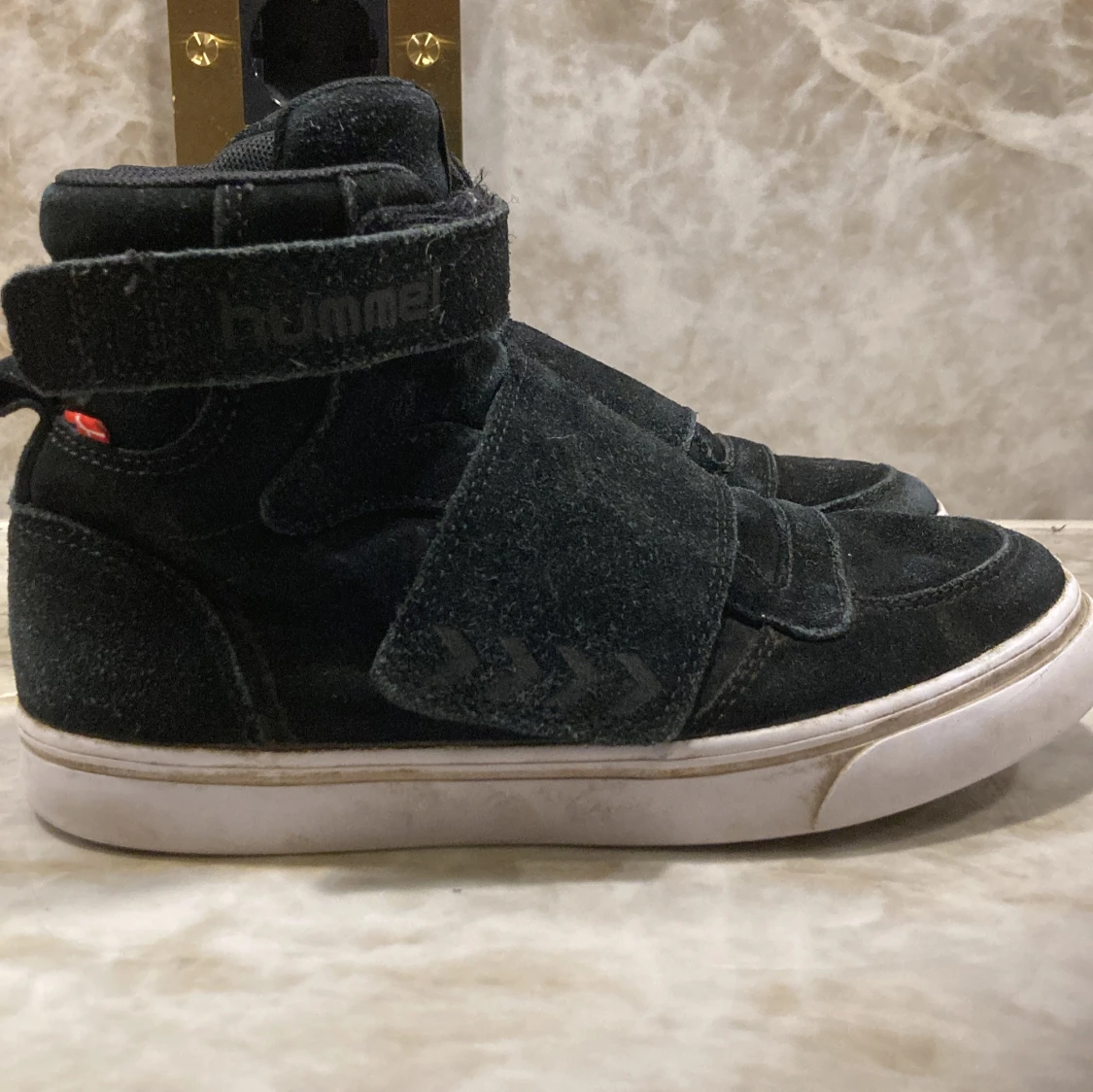 Svarta Hummel sneakers strl 33 - 2