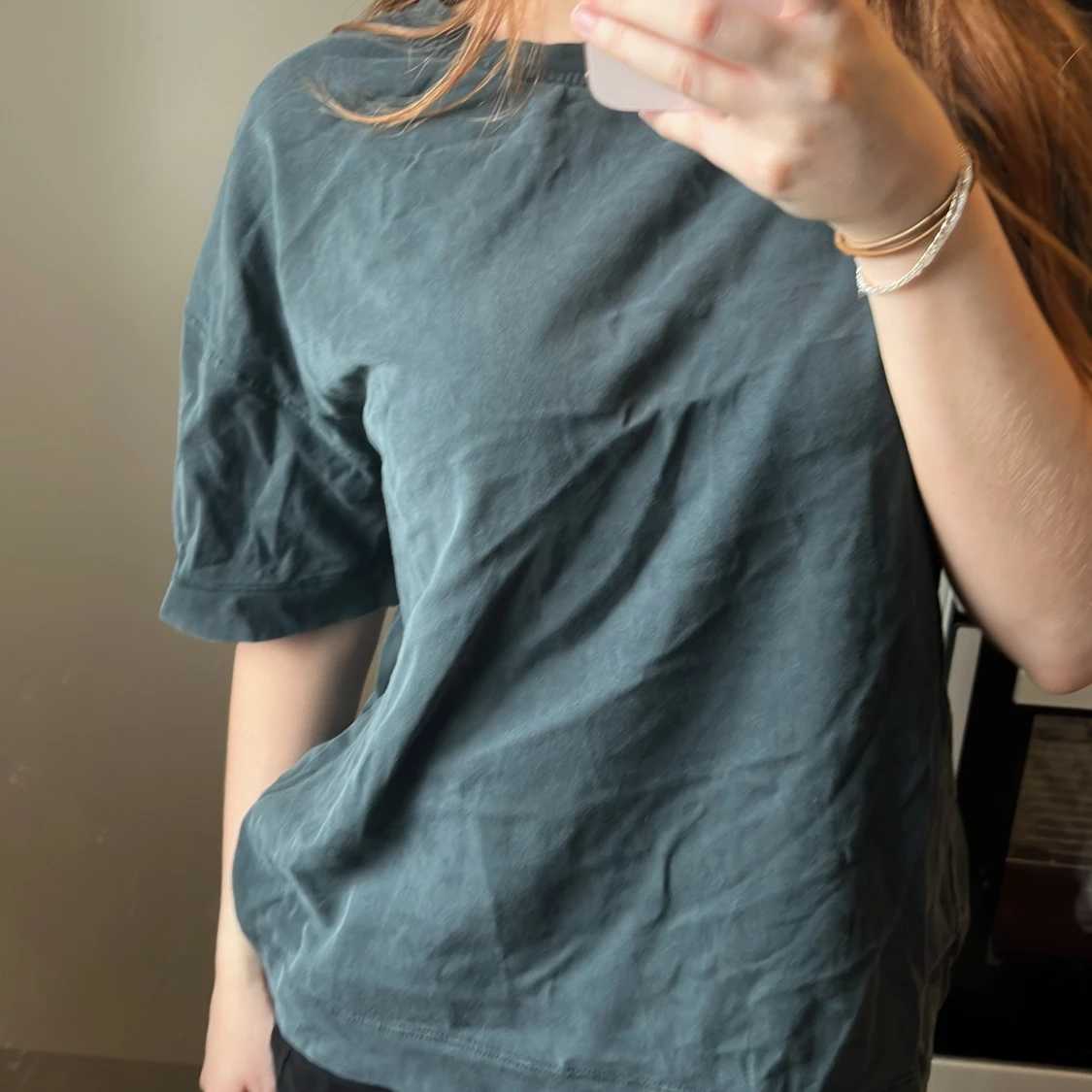 Grå oversized t-shirt i bomull - 1