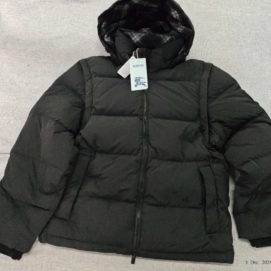 Svart pufferjacka från Burberry