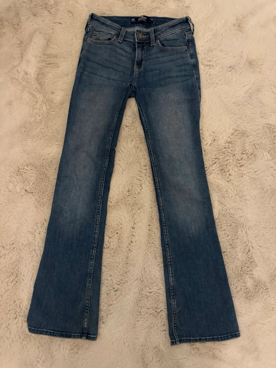 Hollister jeans mörkblå