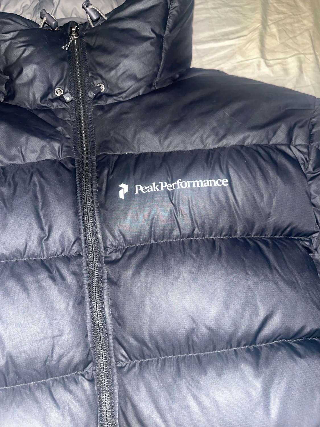 Svart Peak Performance jacka  - 1