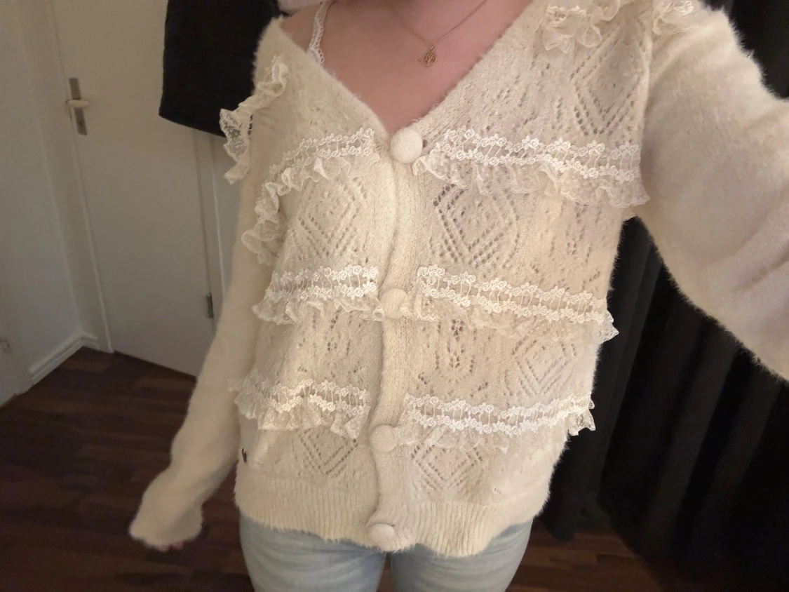 Stickad Cardigan - 1