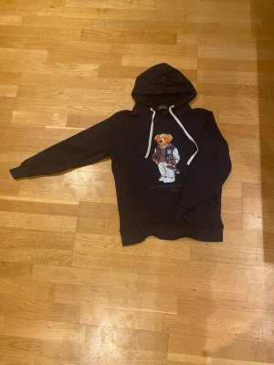 Polo hoodie - Bra skick 