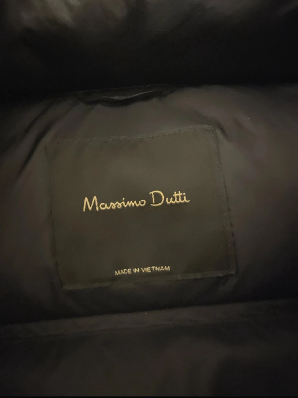 Svart pufferjacka från Massimo Dutti - 2