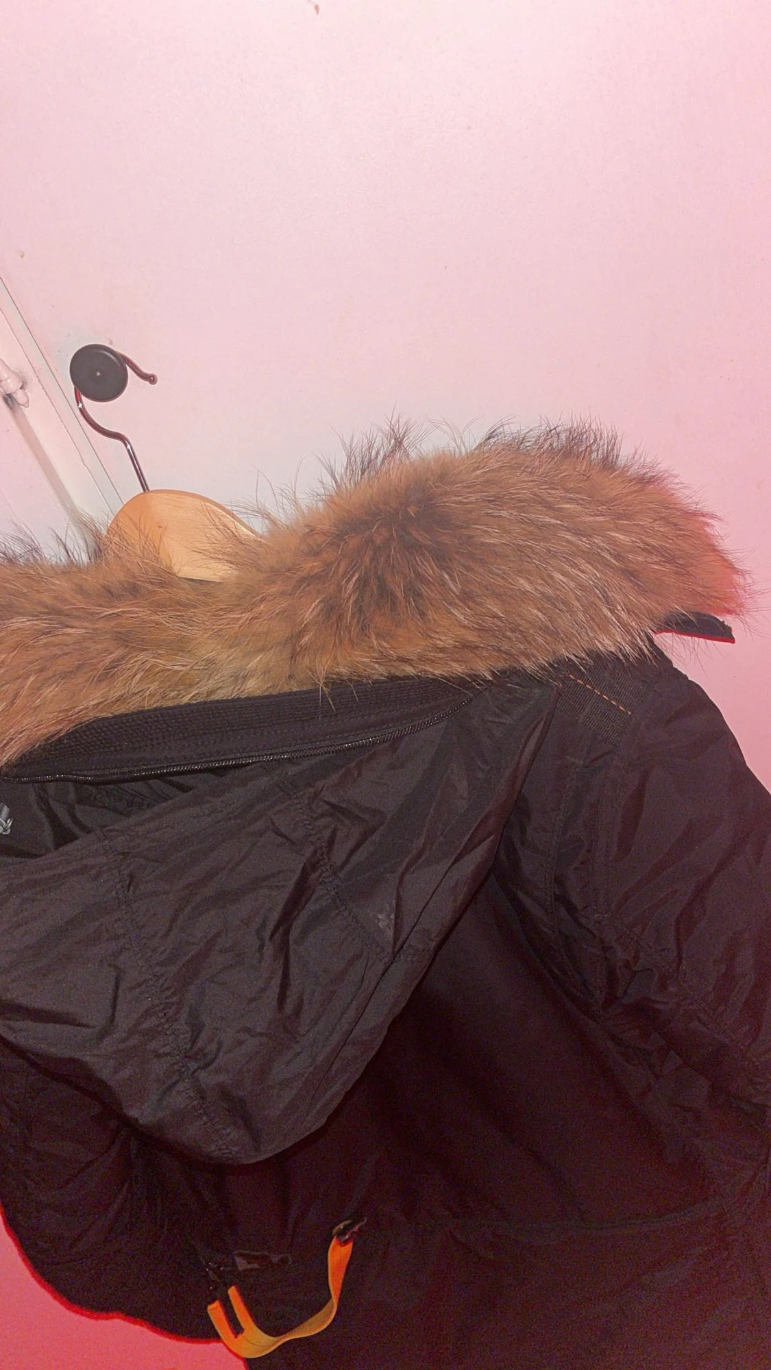 Svart Parajumpers jacka med äkta päls  - 4