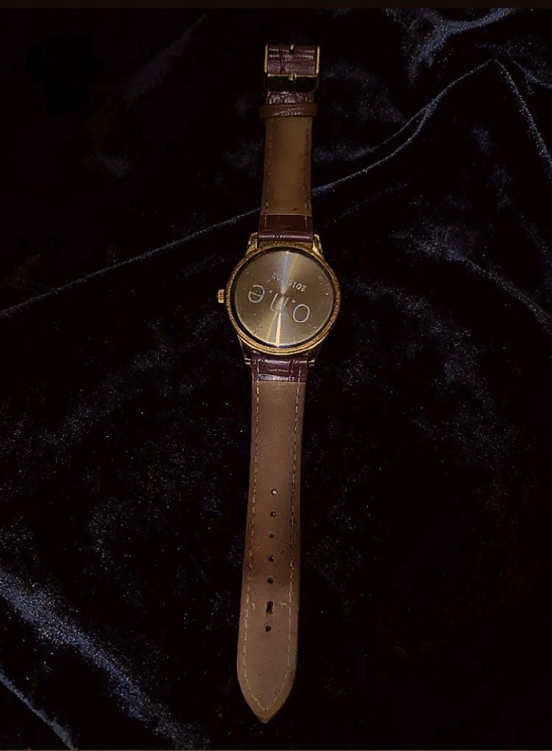 Klassisk guld klocka från o.n.e - 3