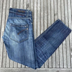 Dondup jeans - Dondup jeans i modellen music. Skick 8/10. W32
