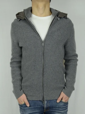 Massimo Dutti hybrid cardigan  - MASSIMO DUTTI MYCKET EFTERTRAKTAD OCH SÄLLSYNT  Storlek : L   Passform : Passar som M   Användning : Jackan är i ett väldigt fint skick utan defekter  Nypris : Cirka 2000SEK (RARE)  Modellen på bilen är 182CM och väger 75KG