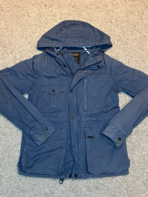 Woolrich fieldjacka - Woolrich jacka | storlek - S | mycket bra skick- 8/10 | Vid frågor är det bara att höra av er 🙌