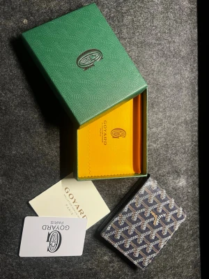 Plånbok med mönster  - Allt du ser får du med,hör av dig vid frågor och funderingar🤩